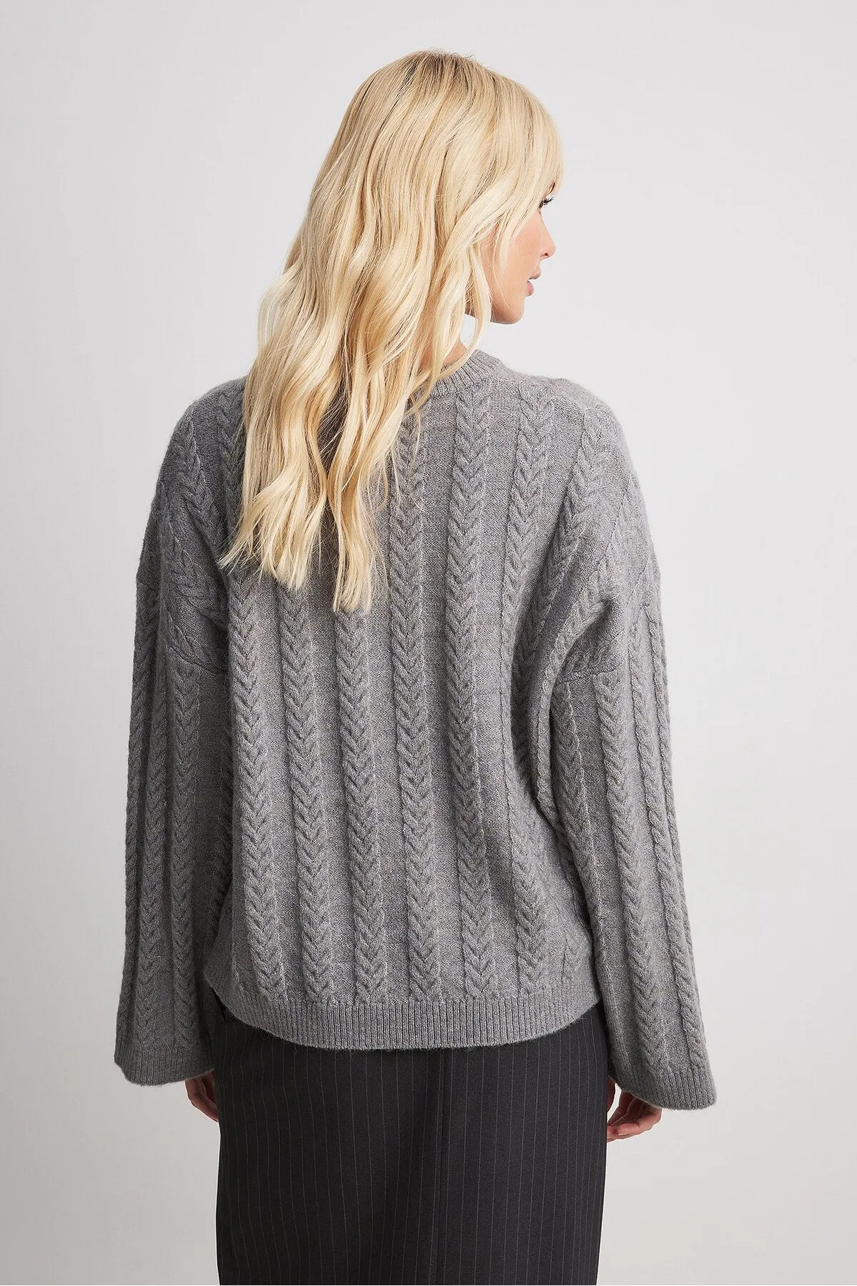 NA-KD  Übergroßer Strickpullover mit Zopfmuster
