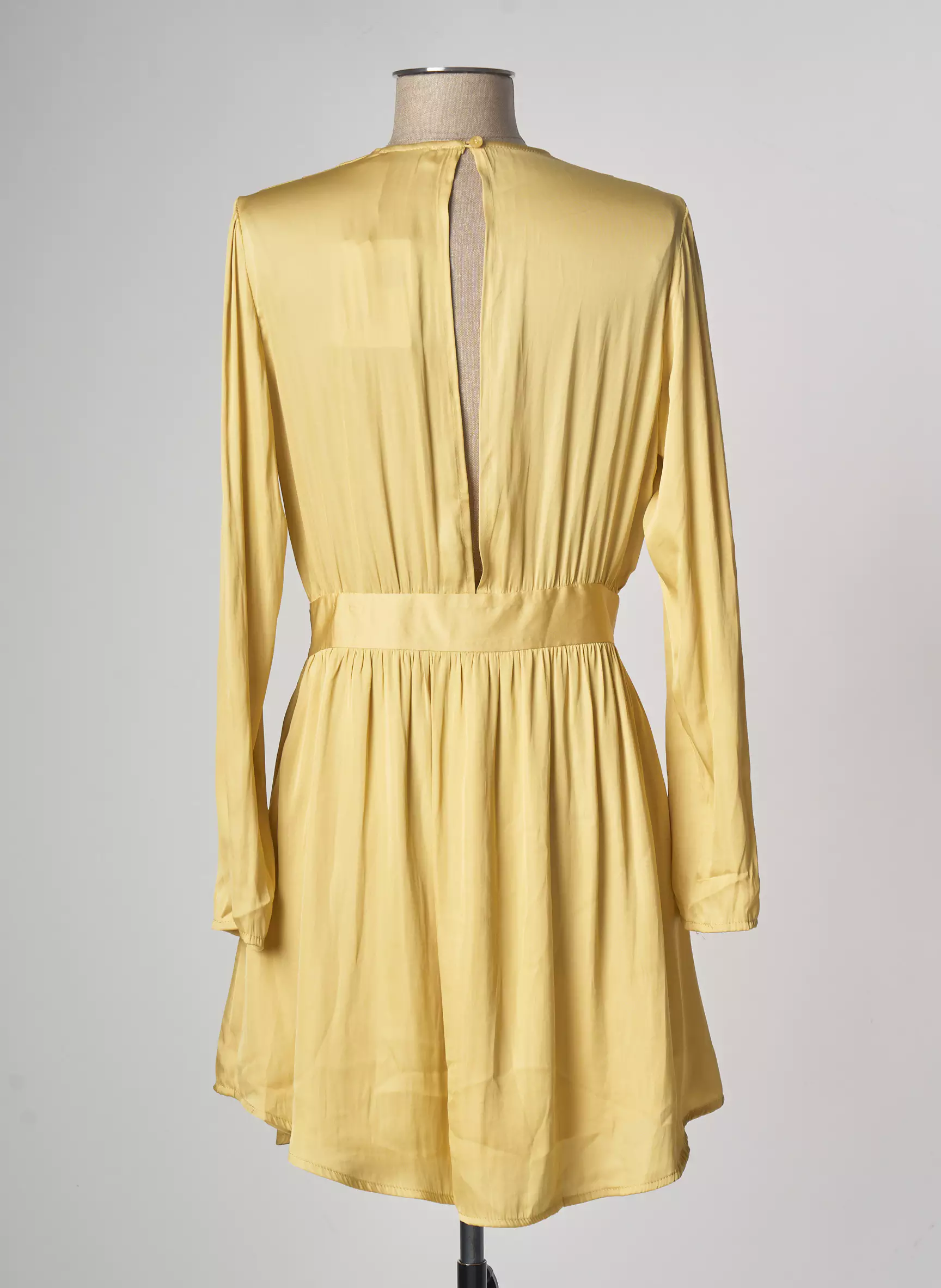 See U Soon Robes Courtes Femme couleur jaune