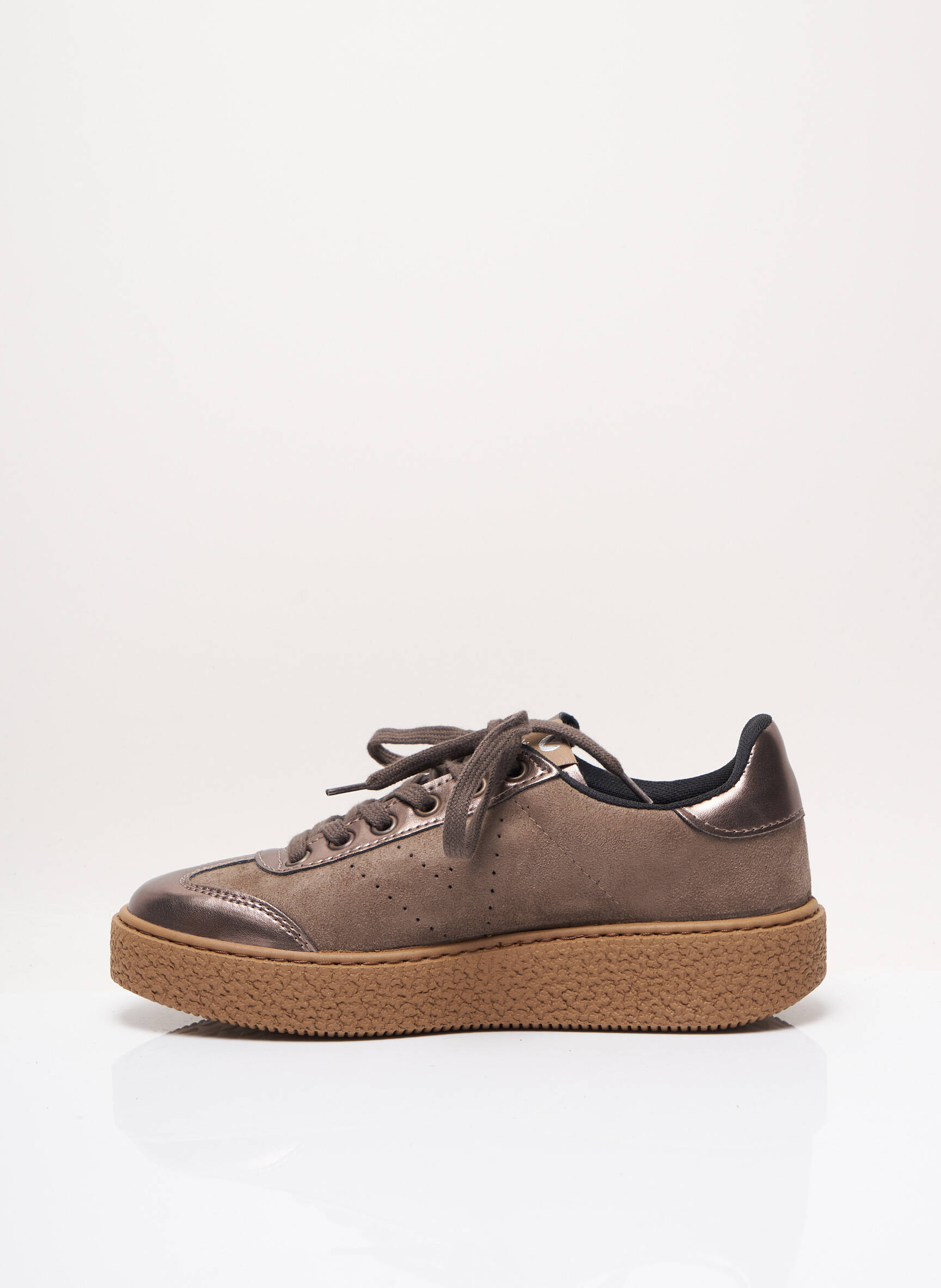 Victoria Baskets Femme couleur gris