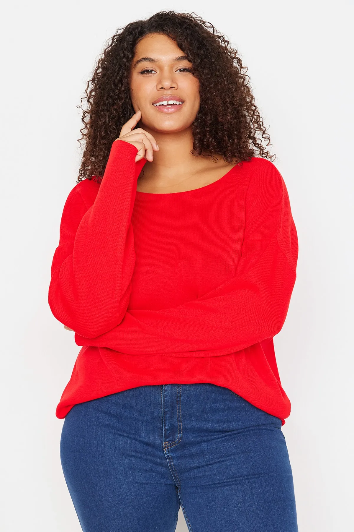 Trendyol Curve  Detaillierter Strickpullover mit Band des Roten Kreuzes TBBAW23AN00021
