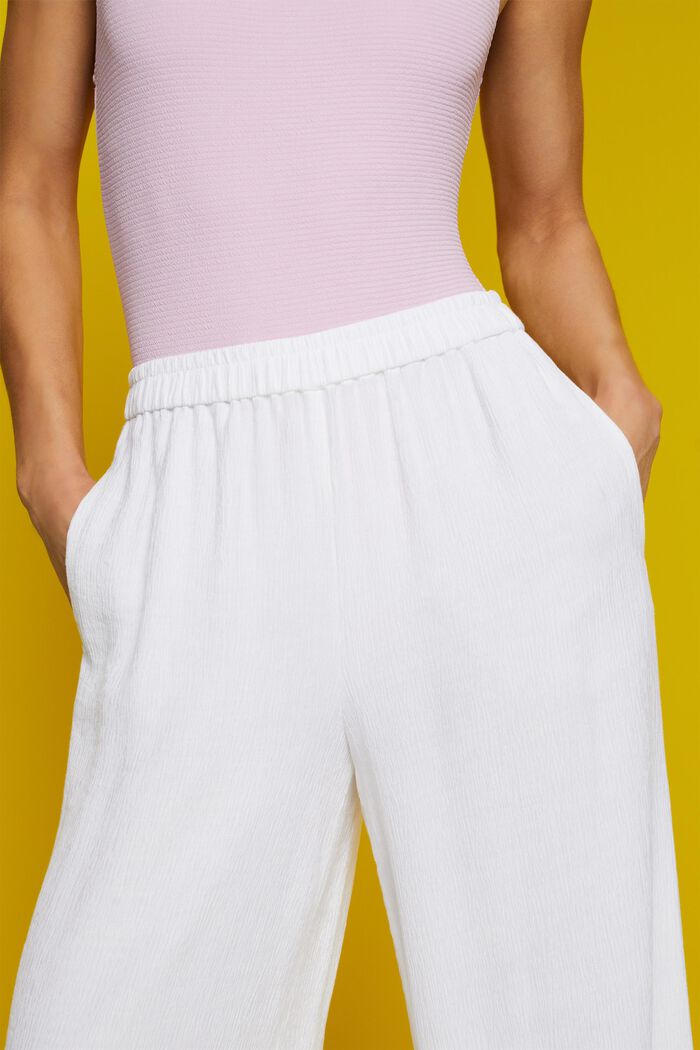 Pull-on-Hose mit weitem Bein und Crinkle-Optik