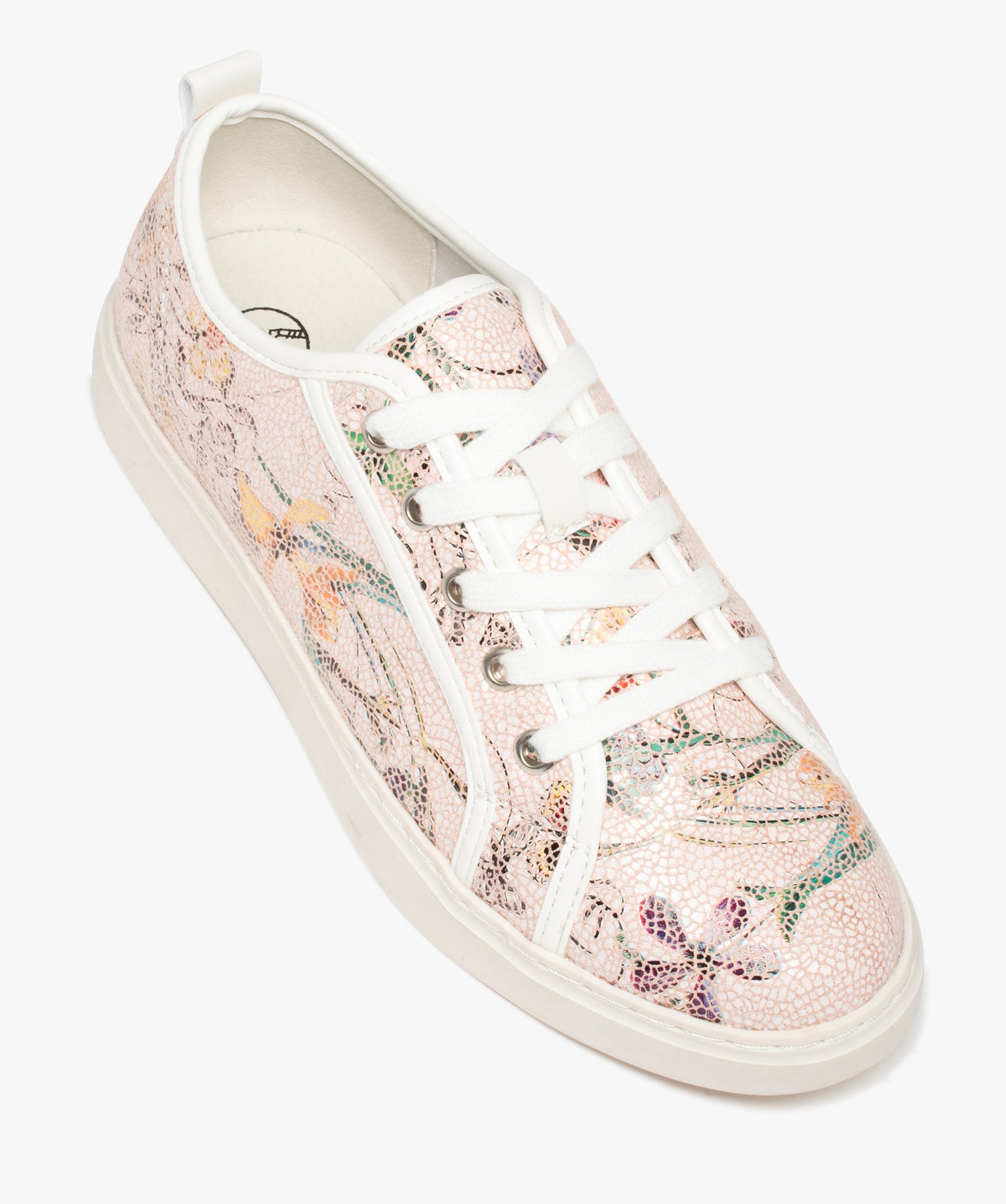 Baskets femme à motifs fleuri avec vernis effet craquelé rose | GEMO