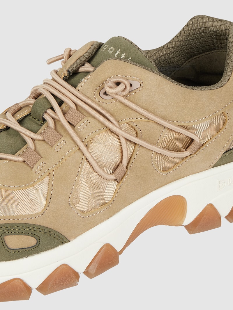 Sneaker mit Profilsohle in khaki