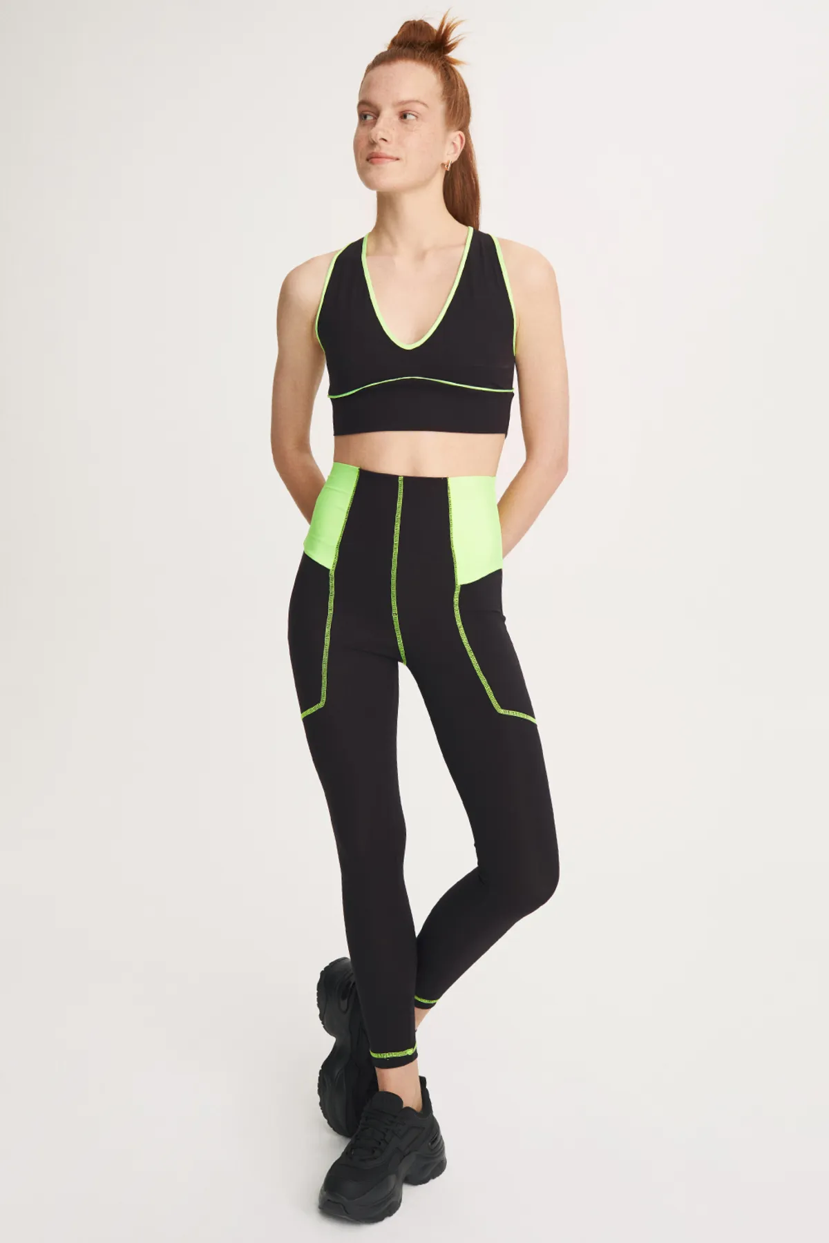 Perspective  Claybe Slim Fit knöchellange Strumpfhose mit hoher Taille in Schwarz