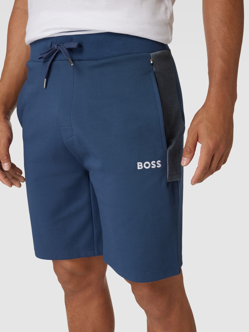 Sweatshorts mit elastischem Bund in blau