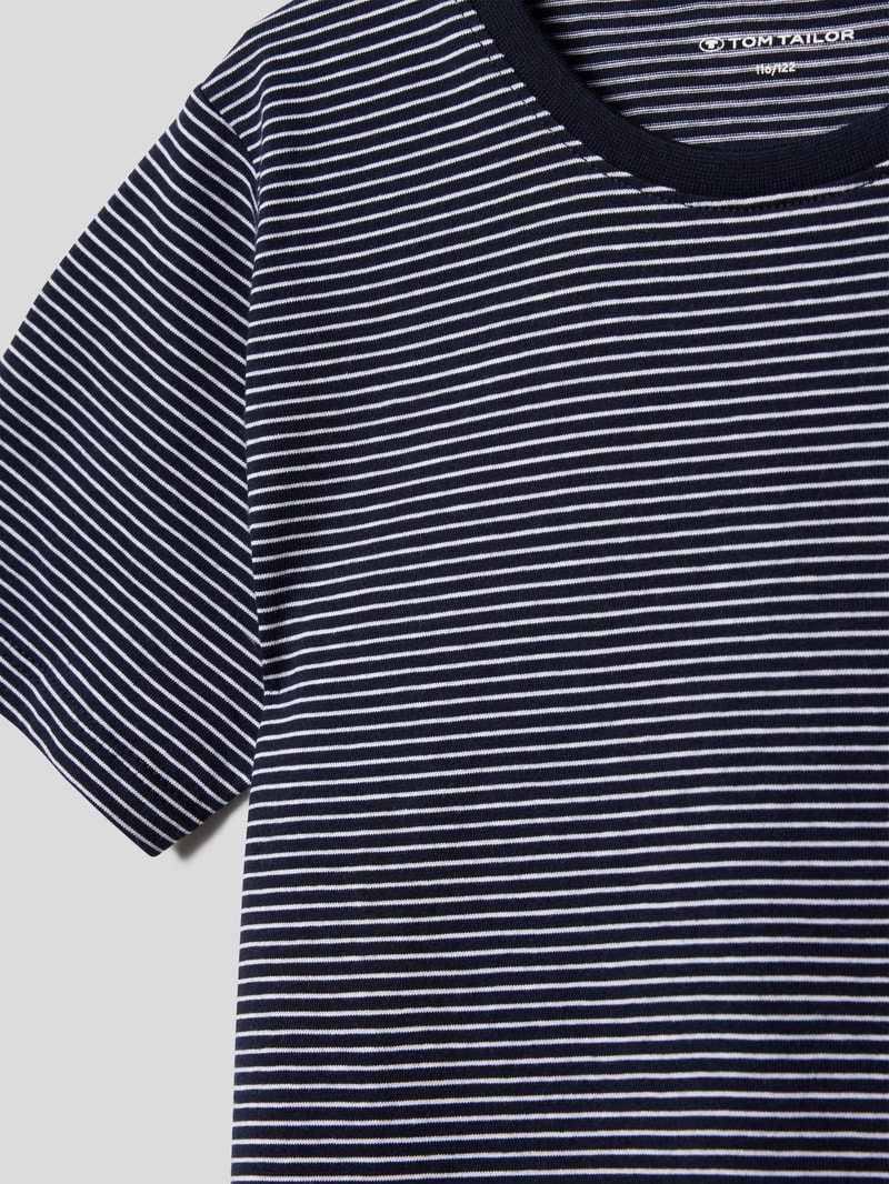 T-Shirt mit Rundhalsausschnitt in weiß