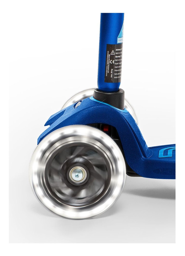 Micro Step Maxi Deluxe Scooter mit LED-Beleuchtung in den Rädern