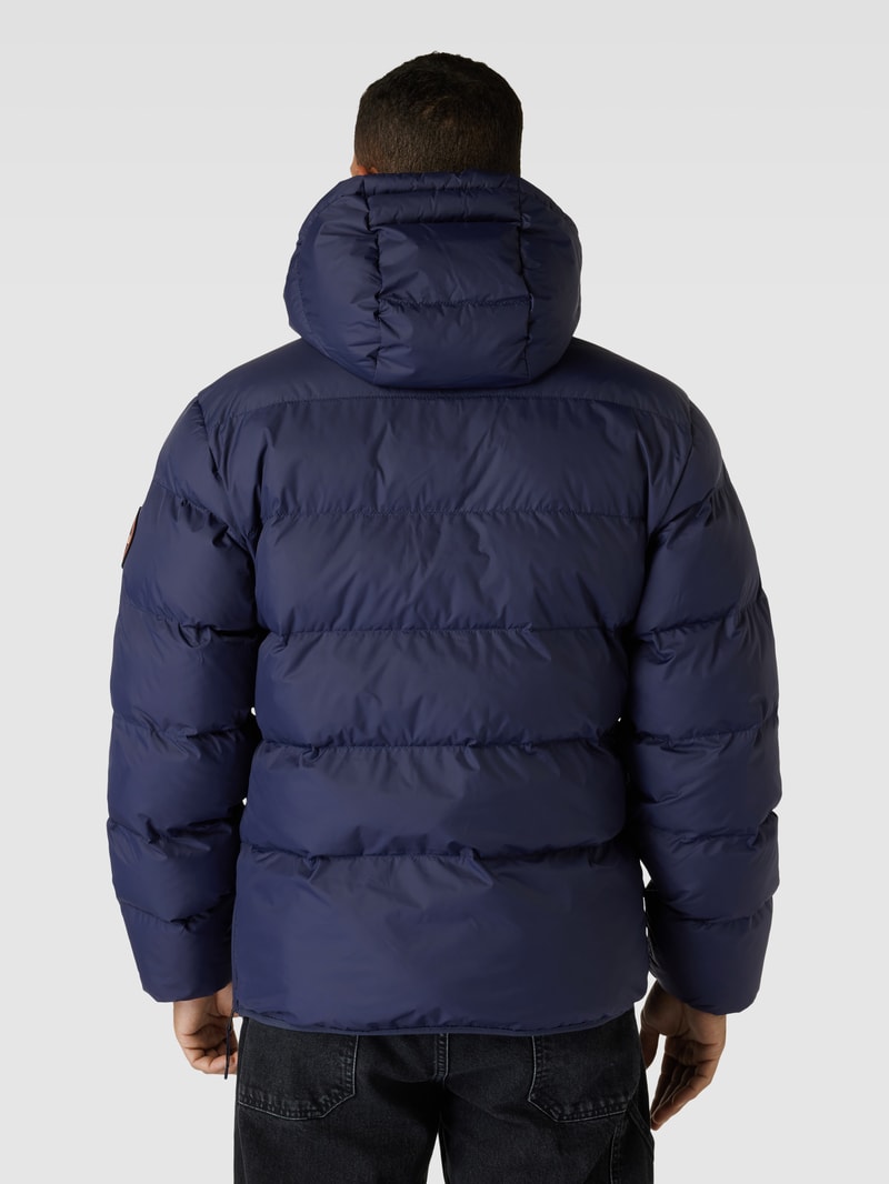 Steppjacke mit Kapuze in marineblau
