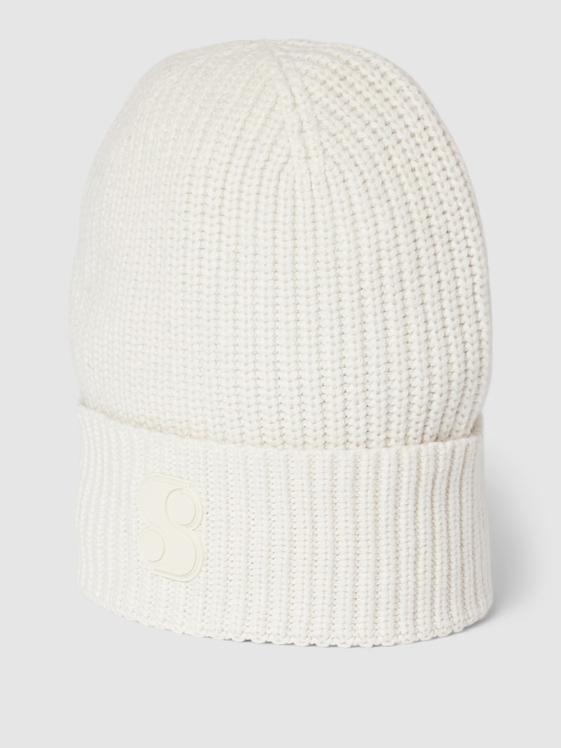 Beanie mit Label-Applikation in offwhite