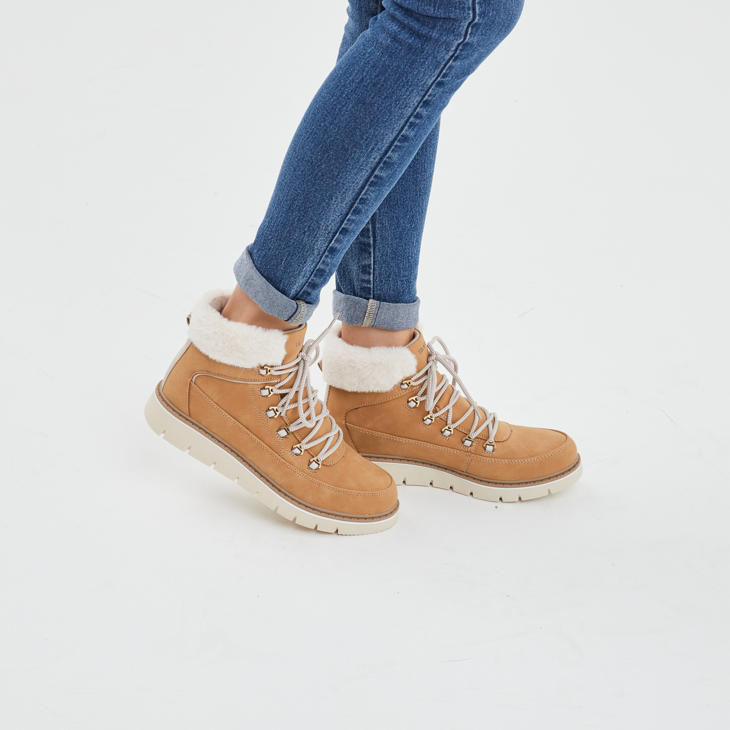 Bottines fourrées à lacets Trappeur sable femme | La Halle