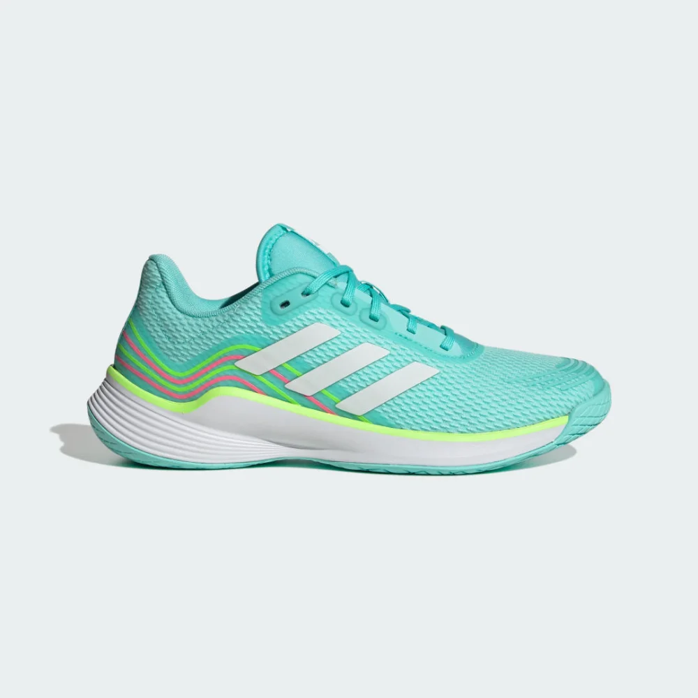 adidas Novaflight HP3365 / weiss