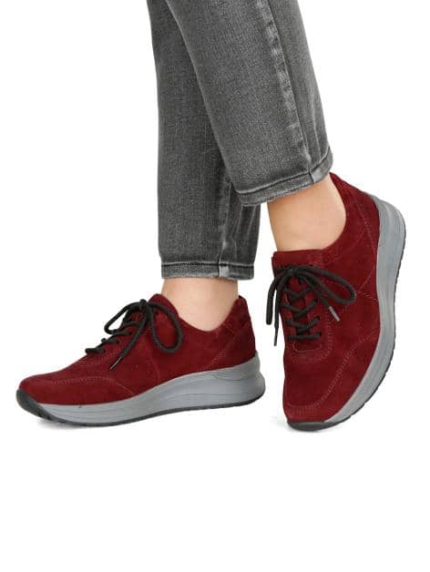 Schnürschuh