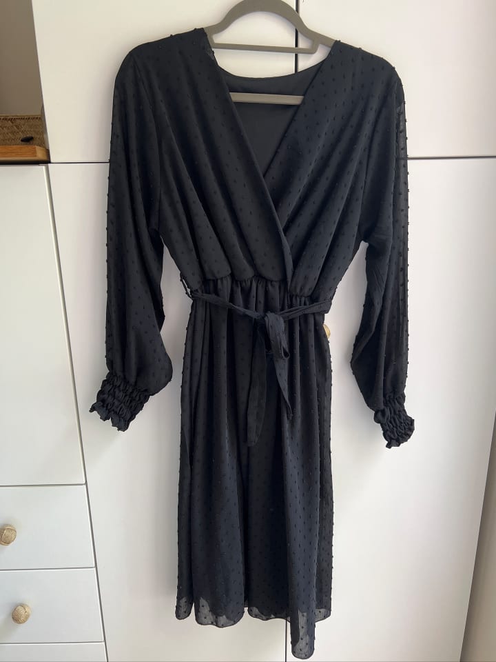 Curvy Lady Kleid in Schwarz günstig kaufen 40/42
