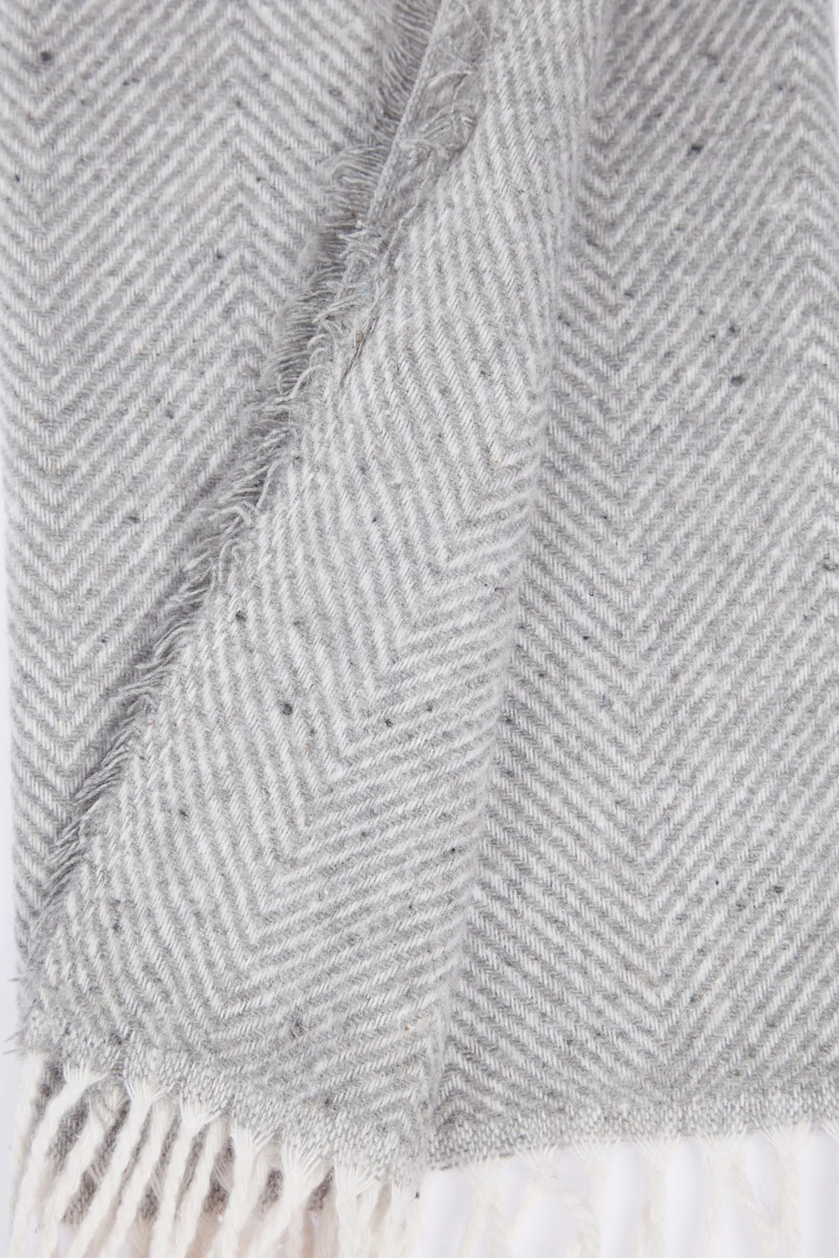Trendyol Collection  Weißer weicher strukturierter Damenschal mit Quasten TWOAW24AT00006