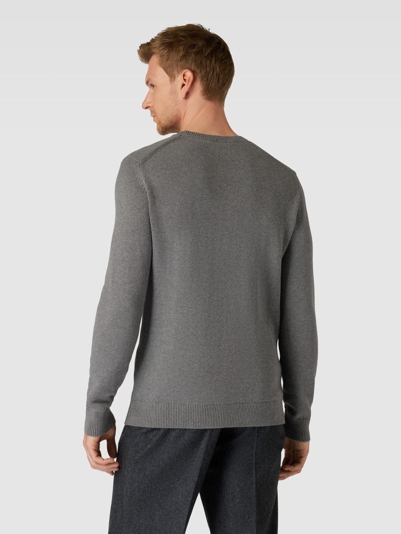 Strickpullover mit Label-Stitching in hellgrau