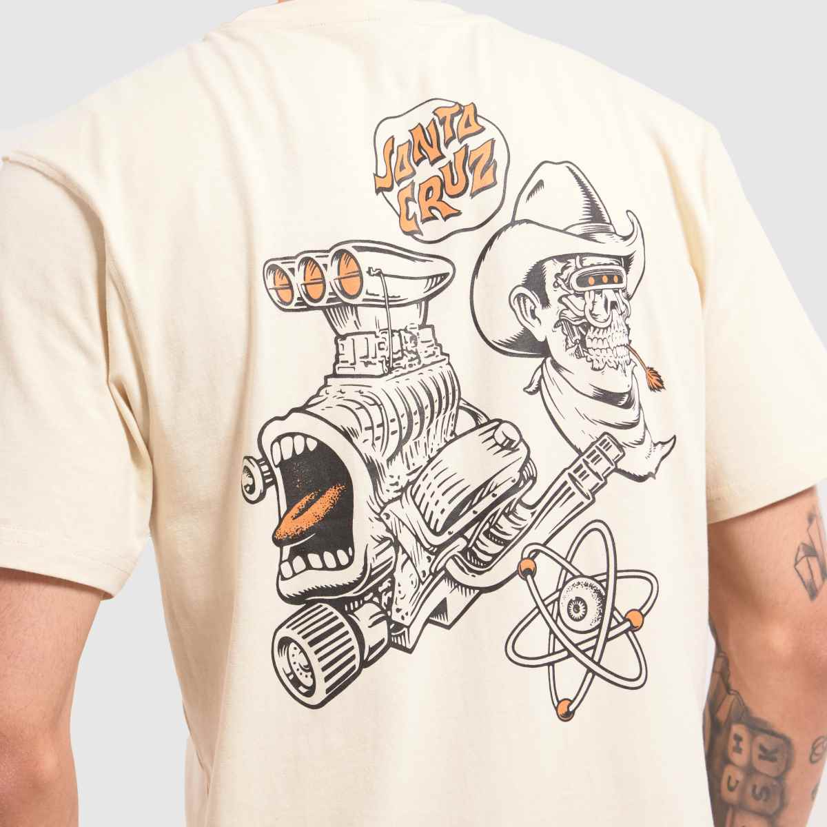 Santa Cruz – Vit t-shirt med mönster i ull och feberdream-mönster