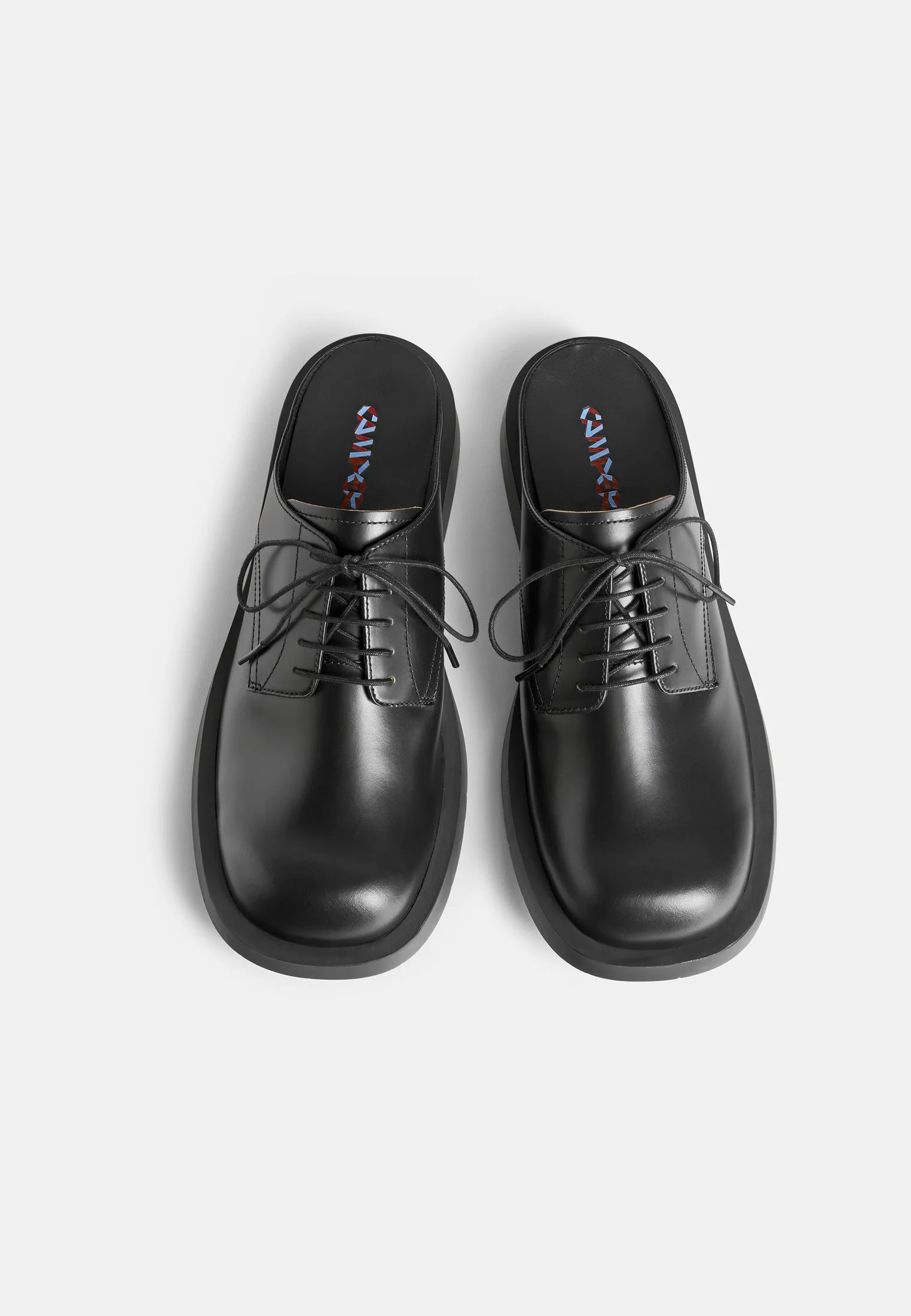 Zapatos deportivos con cordones CAMPERLAB