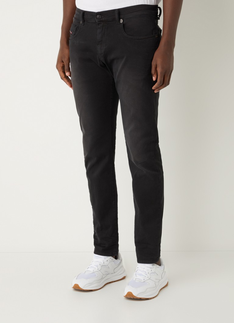 Džíny slim fit jogger Diesel D-Strukt s barevným praním