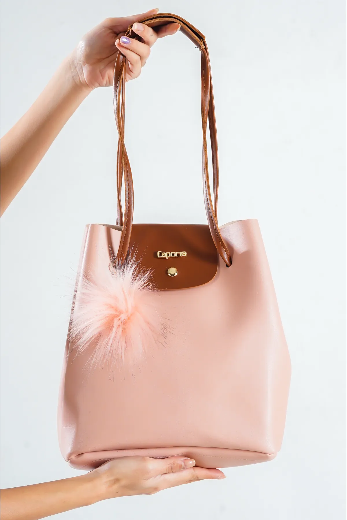 Capone Outfitters  Capone Padova Leder-Puder-Damen-Umhängetasche