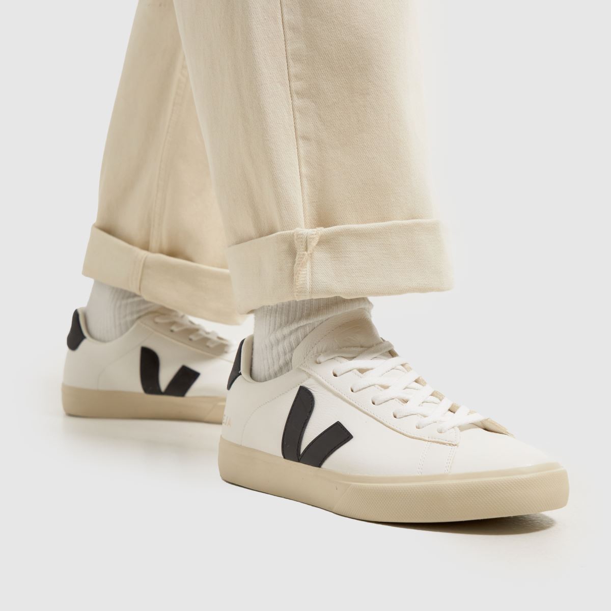 VEJA campo trainers i vitt & svart