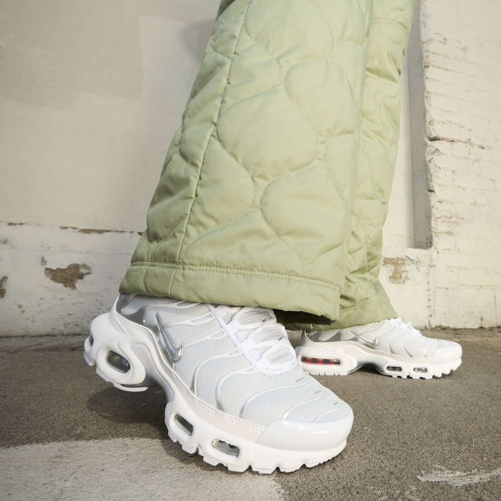 Nike Air Max Wmns Plus FV0952-100 / weiss