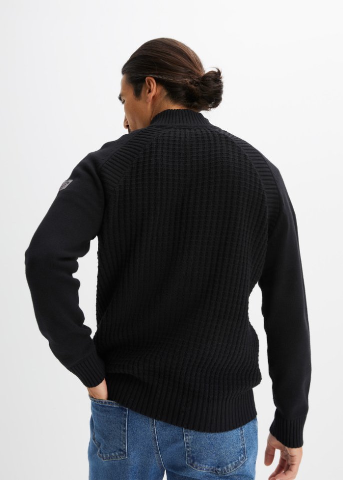 Stehkragen-Pullover mit recycelter Baumwolle