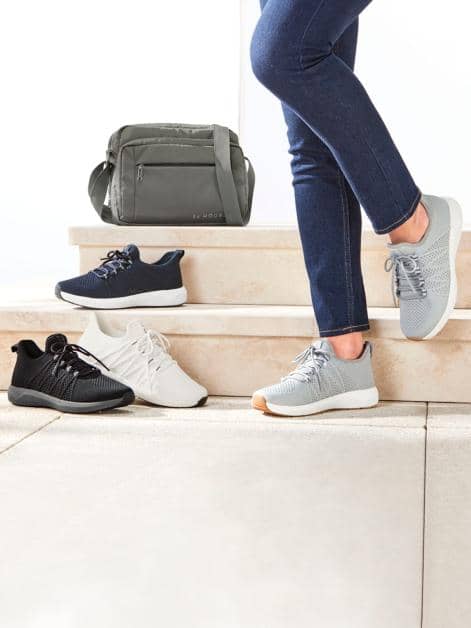 Sneaker mit einer 3 Komponenten Zwischensohle