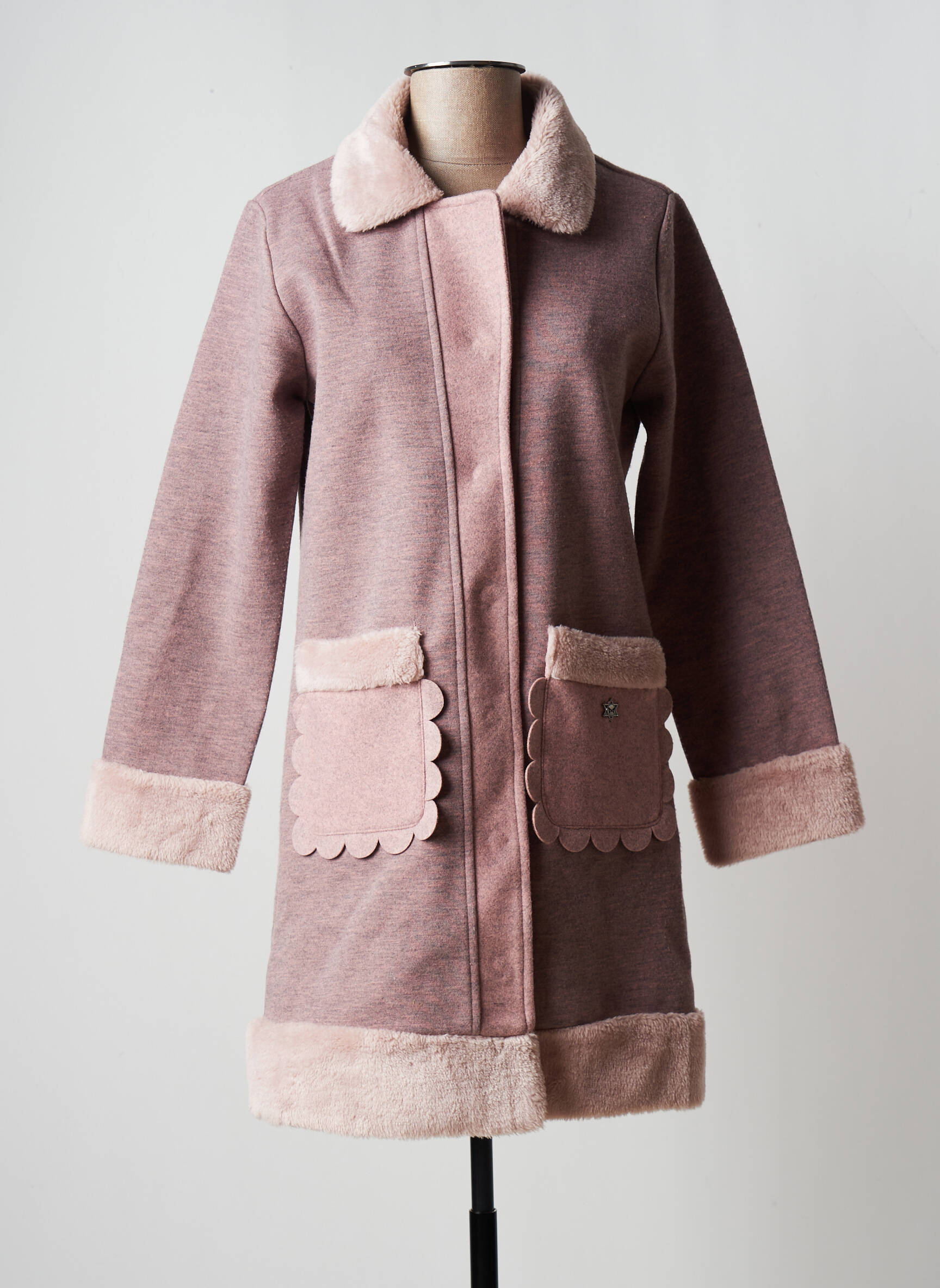 Akinolaude Manteaux Longs Femme couleur rose
