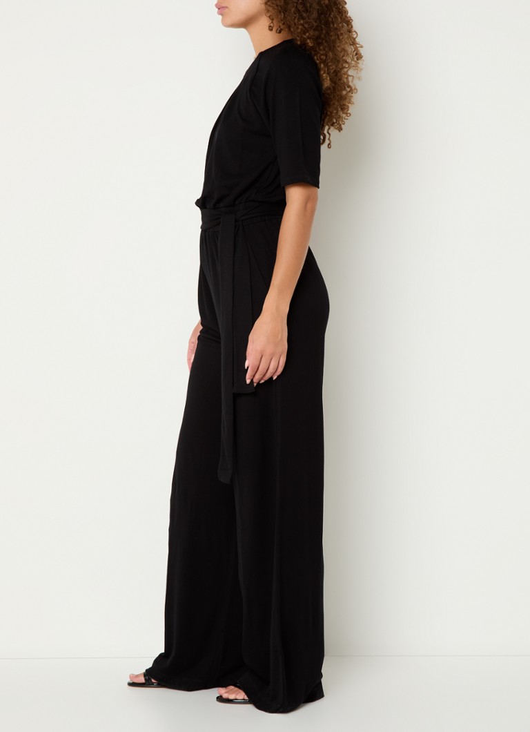 Tuta intera in jersey dalla vestibilità ampia con cintura da annodare, firmata Gerry Weber.