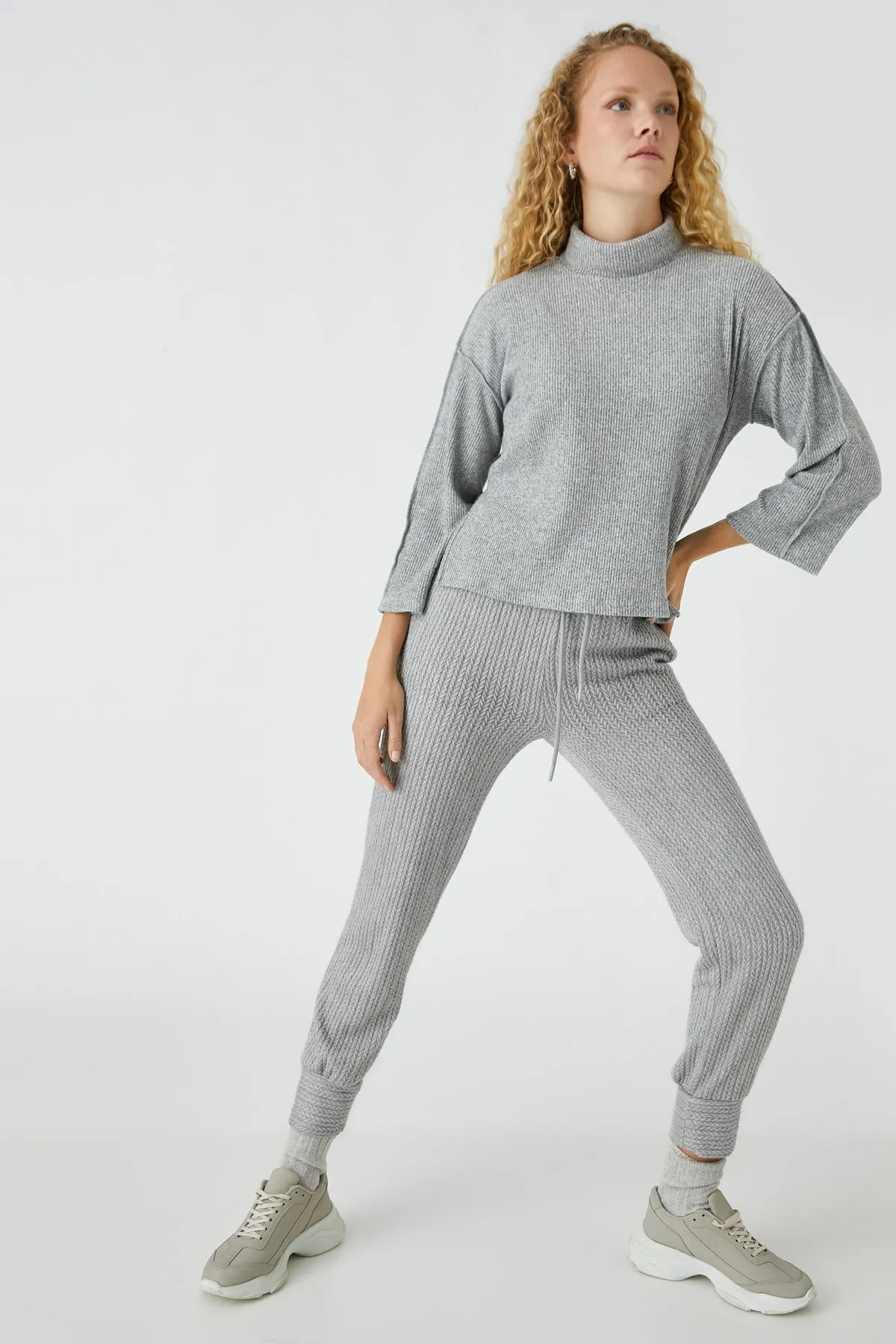 Koton  Graue Jogginghose für Damen 3WAK30092EK