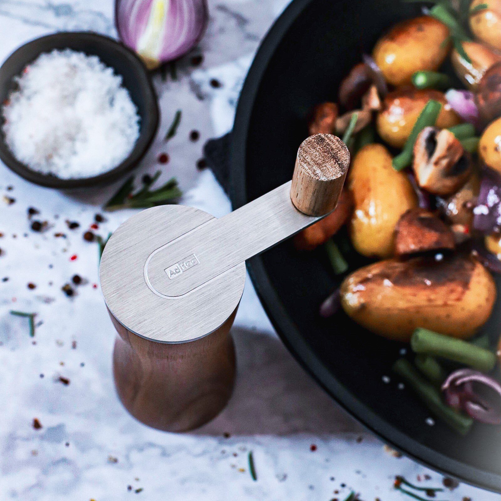 AdHoc Chilimühle Chili-, Kräuter- und Gewürzschneider Korso manuell, ideal für Chili, Koriander, Fenchel uvm.