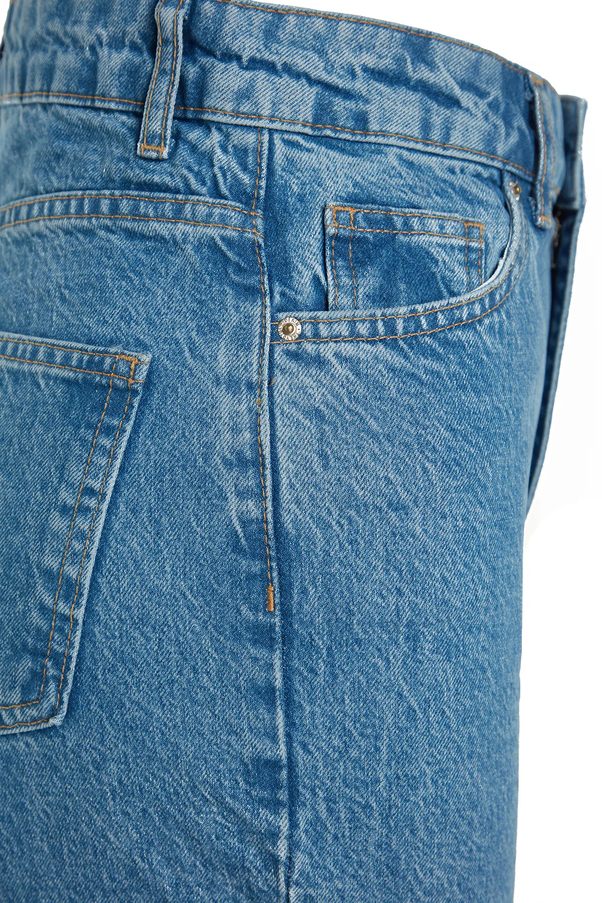 Trendyol Collection  Blaue gerade Jeans mit hoher Taille TWOAW24JE00061