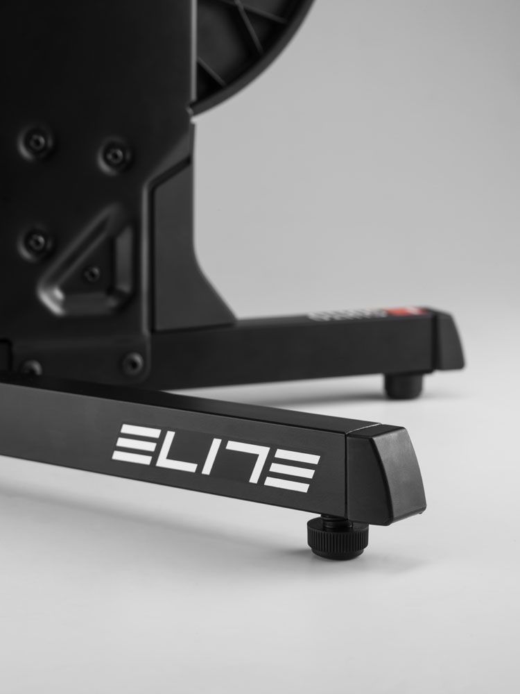 Elite SUITO-T Direktantriebstrainer kaufen | Bike-Discount