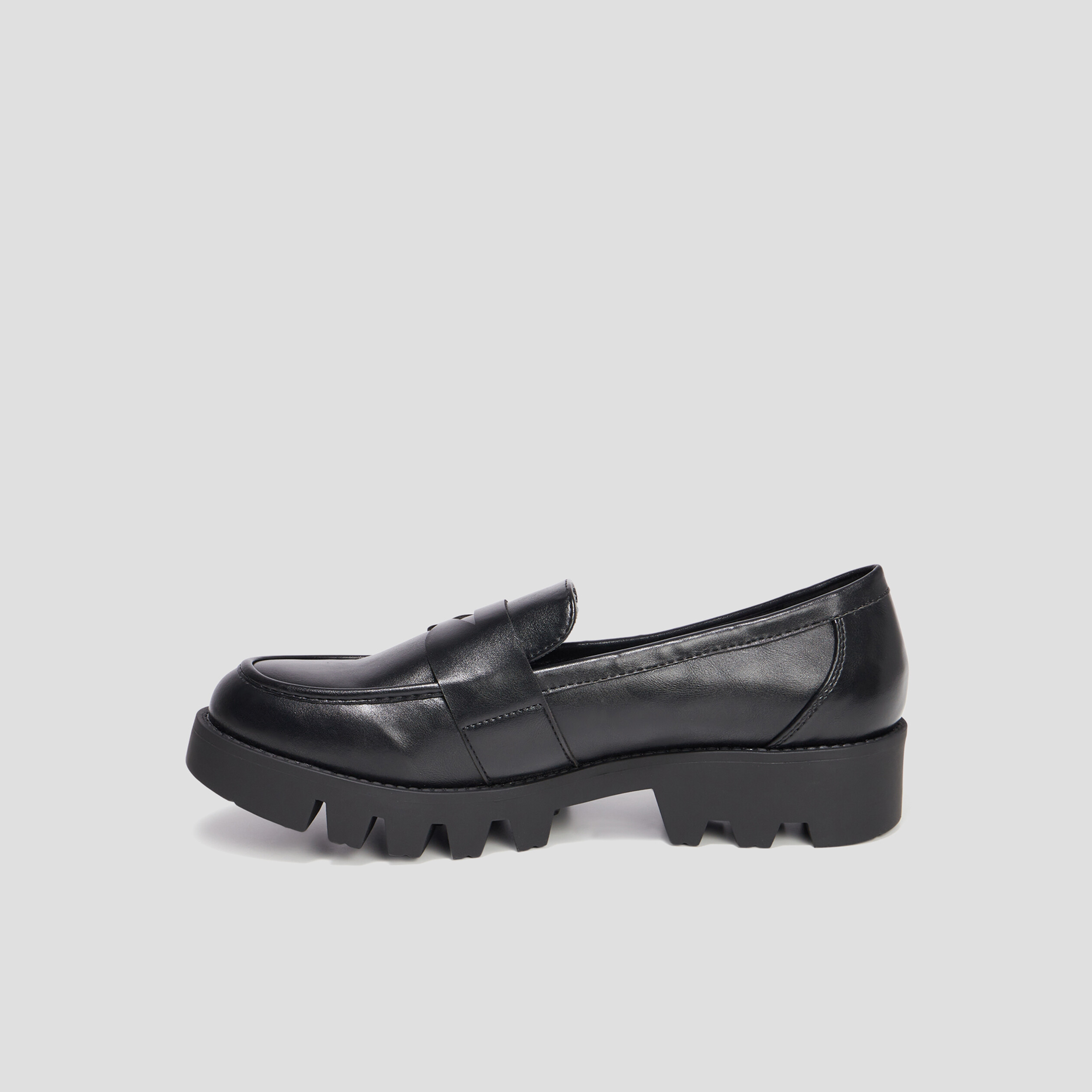 Mocassins crantés Liberto noir femme | La Halle