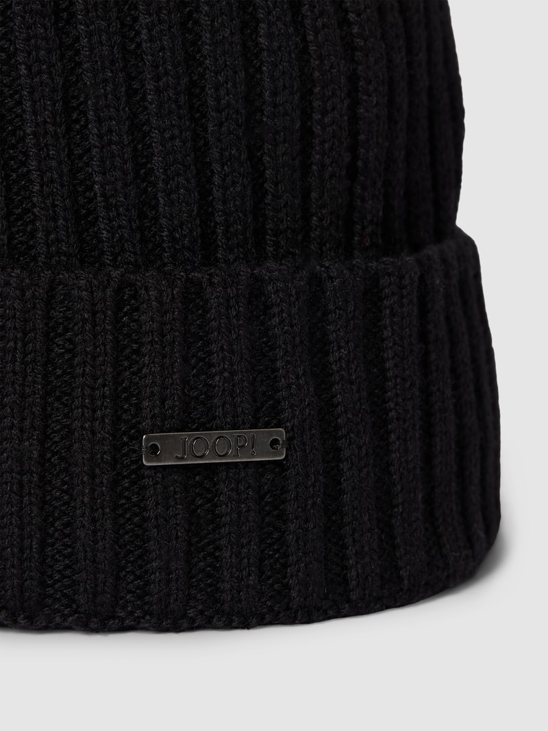 Beanie mit Label-Applikation Modell 'FRANCIS' in schwarz