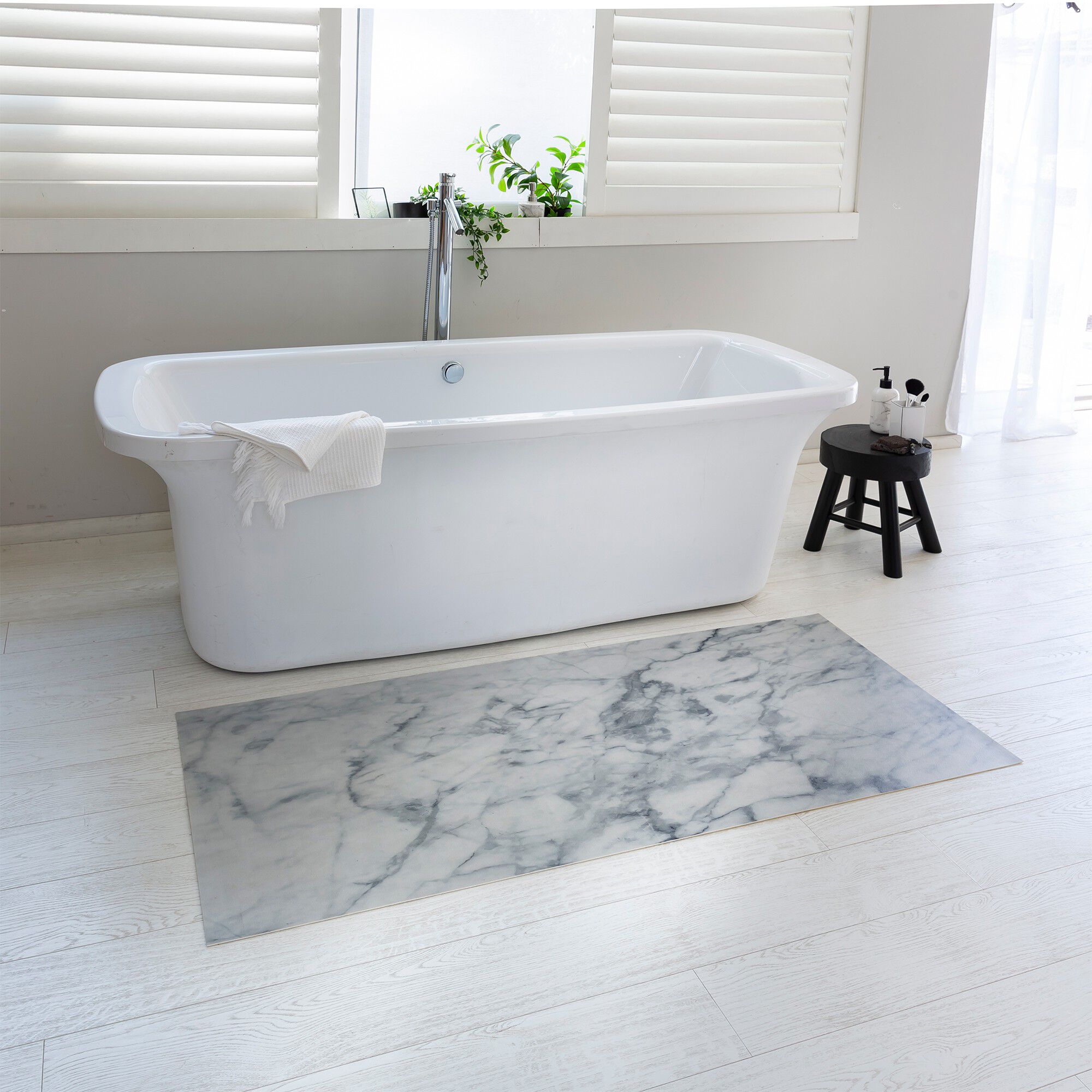 Tapis vinyle effet marbre blanc