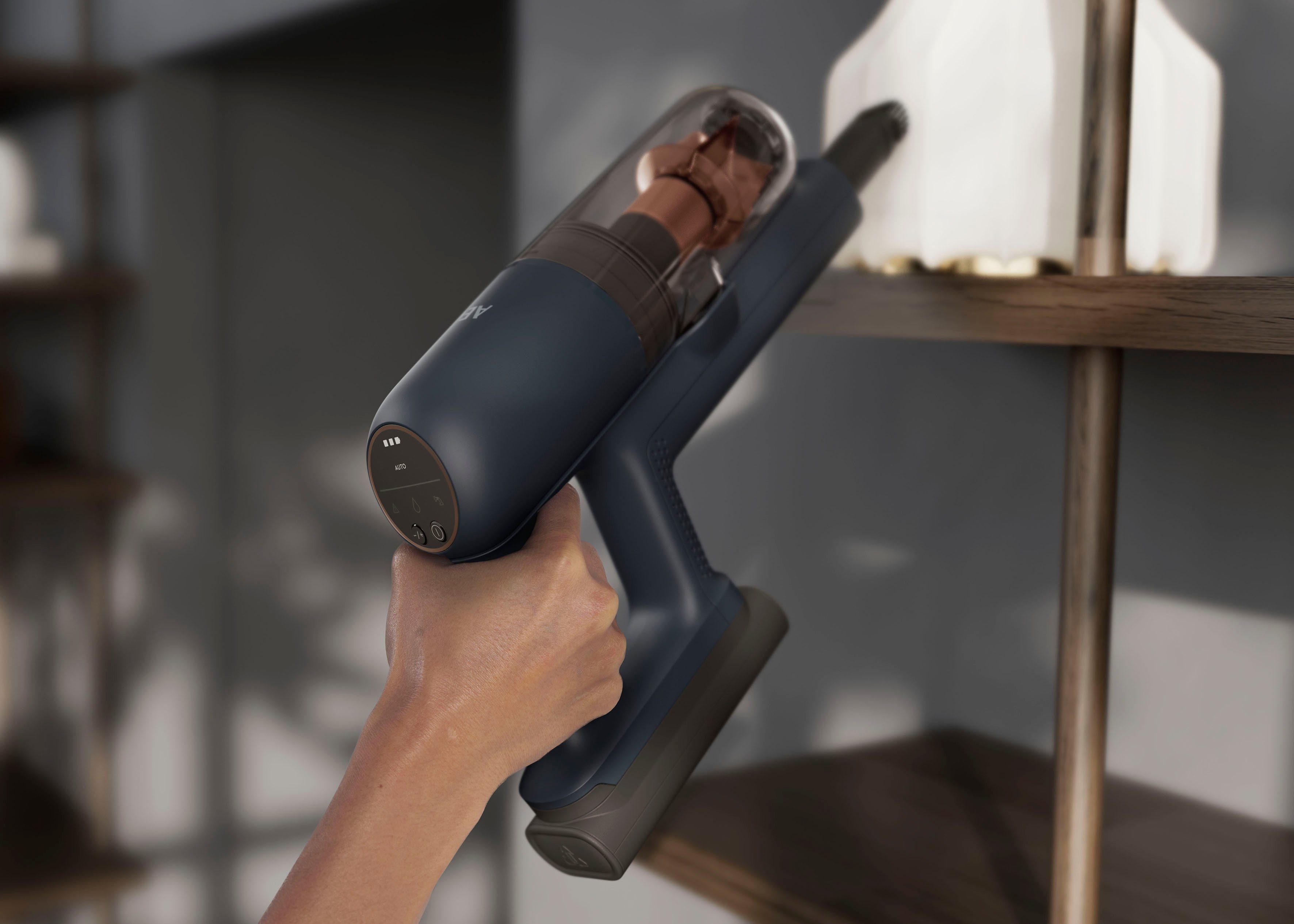 AEG Akku-Hand-und Stielstaubsauger ULTIMATE 7000 (AP71A142XN), beutellos, extrem leicht 2,2 kg, 60 % Recyclingmaterial, bis zu 50 Min. Laufzeit