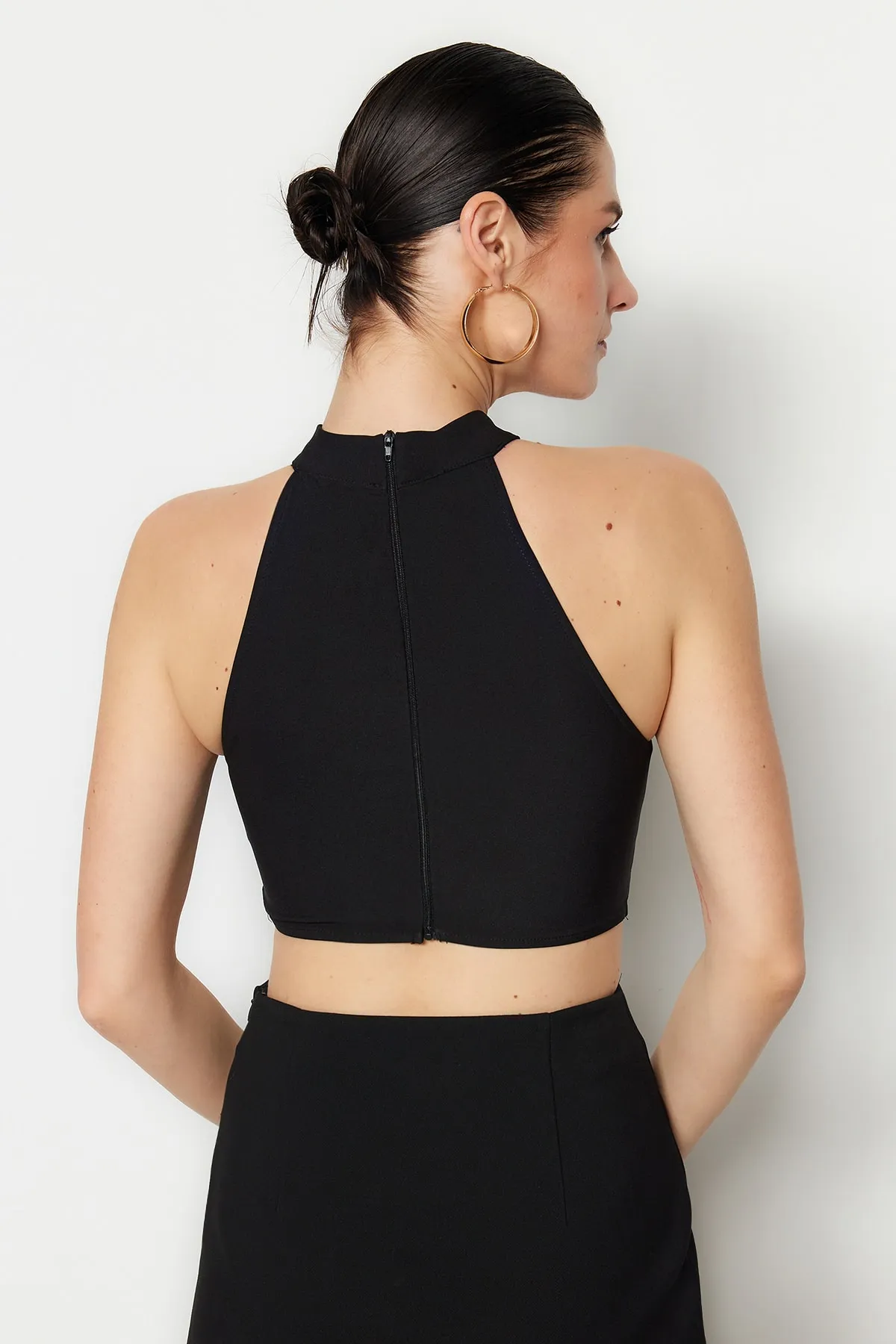 Trendyol Collection  Schwarzes, detailliertes, gewebtes Bustier TPRSS22BS0012