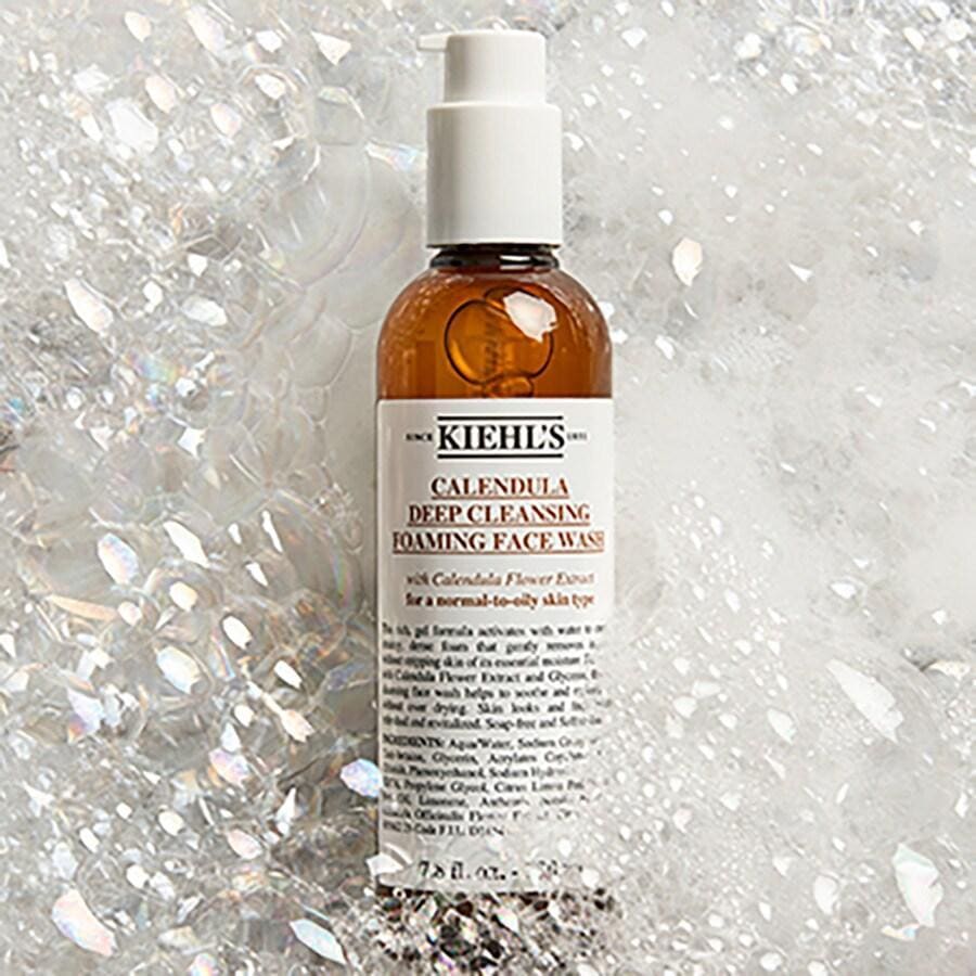 Deep Cleansing Foaming Face Wash