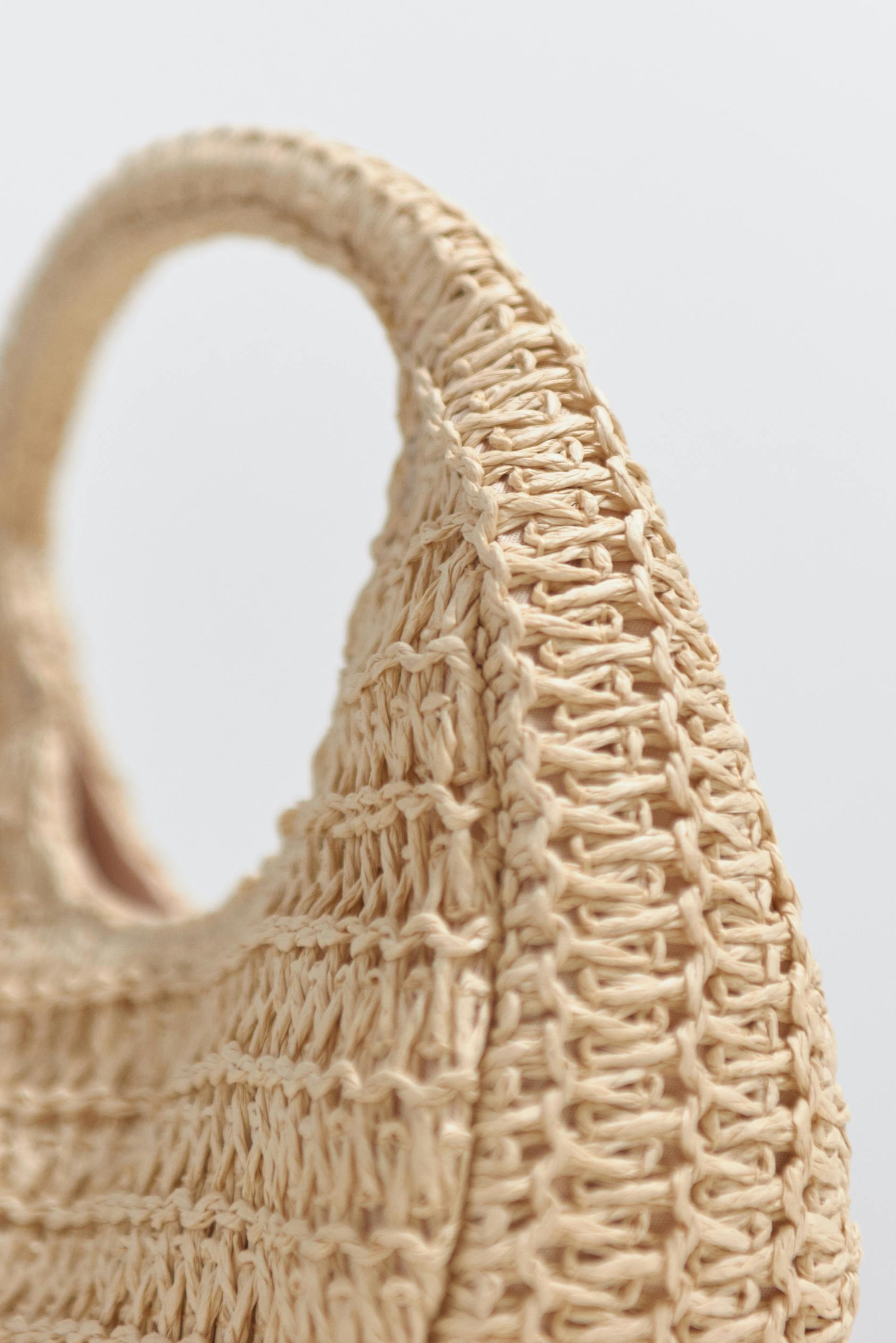 Mini straw bag