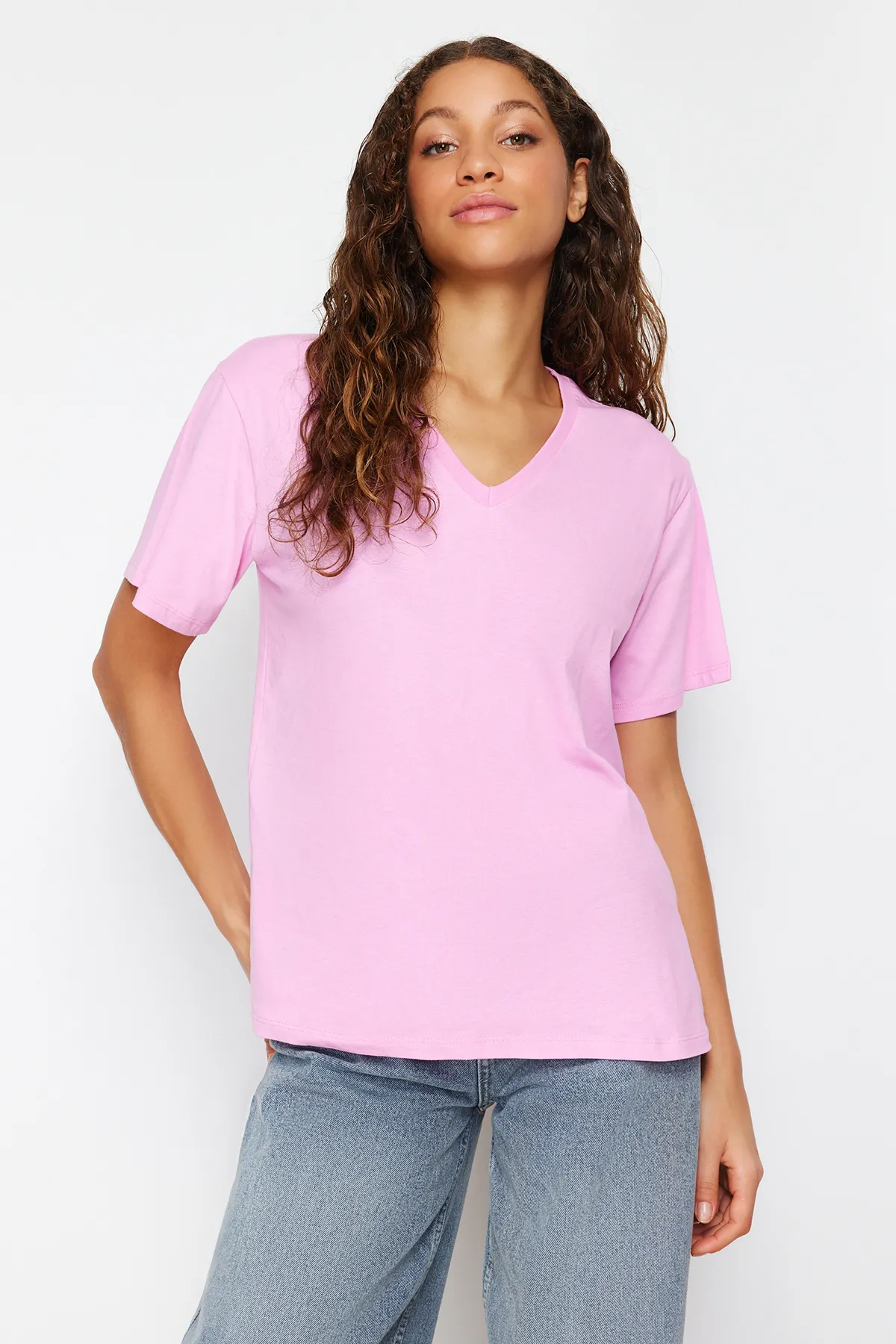 Trendyol Collection  Rosa, 100 % Baumwolle, Oversize/Weite Passform, V-Ausschnitt, Strick-T-Shirt TWOSS23TS00003