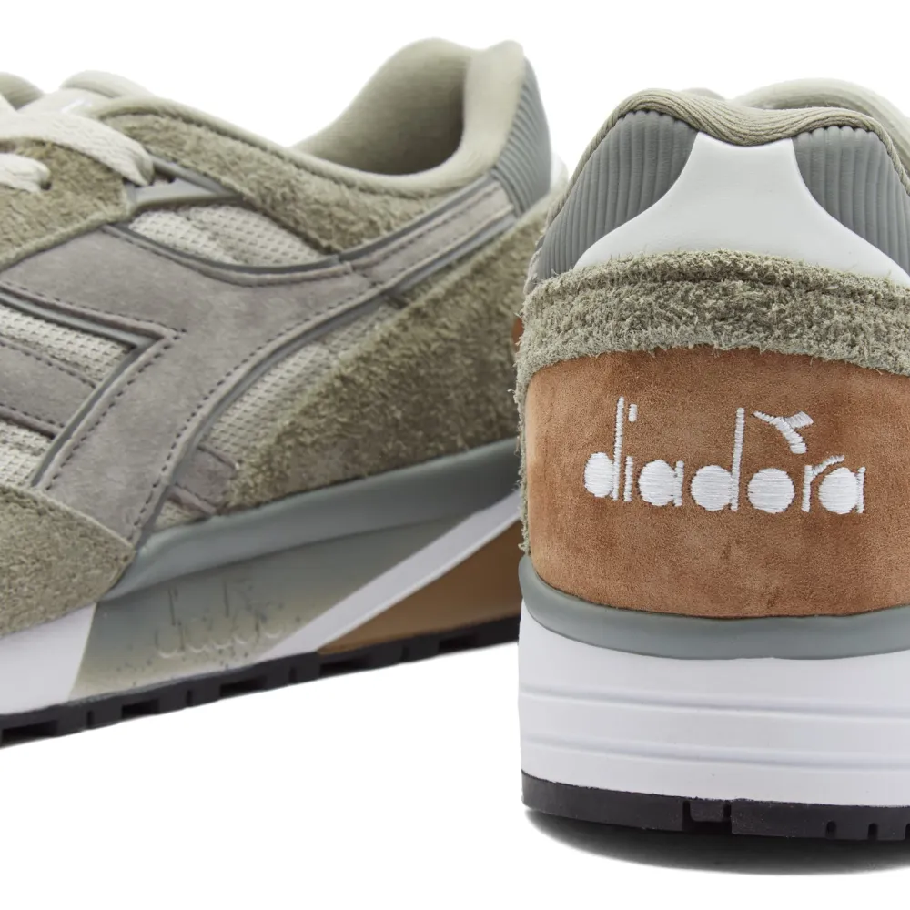 Diadora N9002 WINTER 501.179719-C3385 / grün