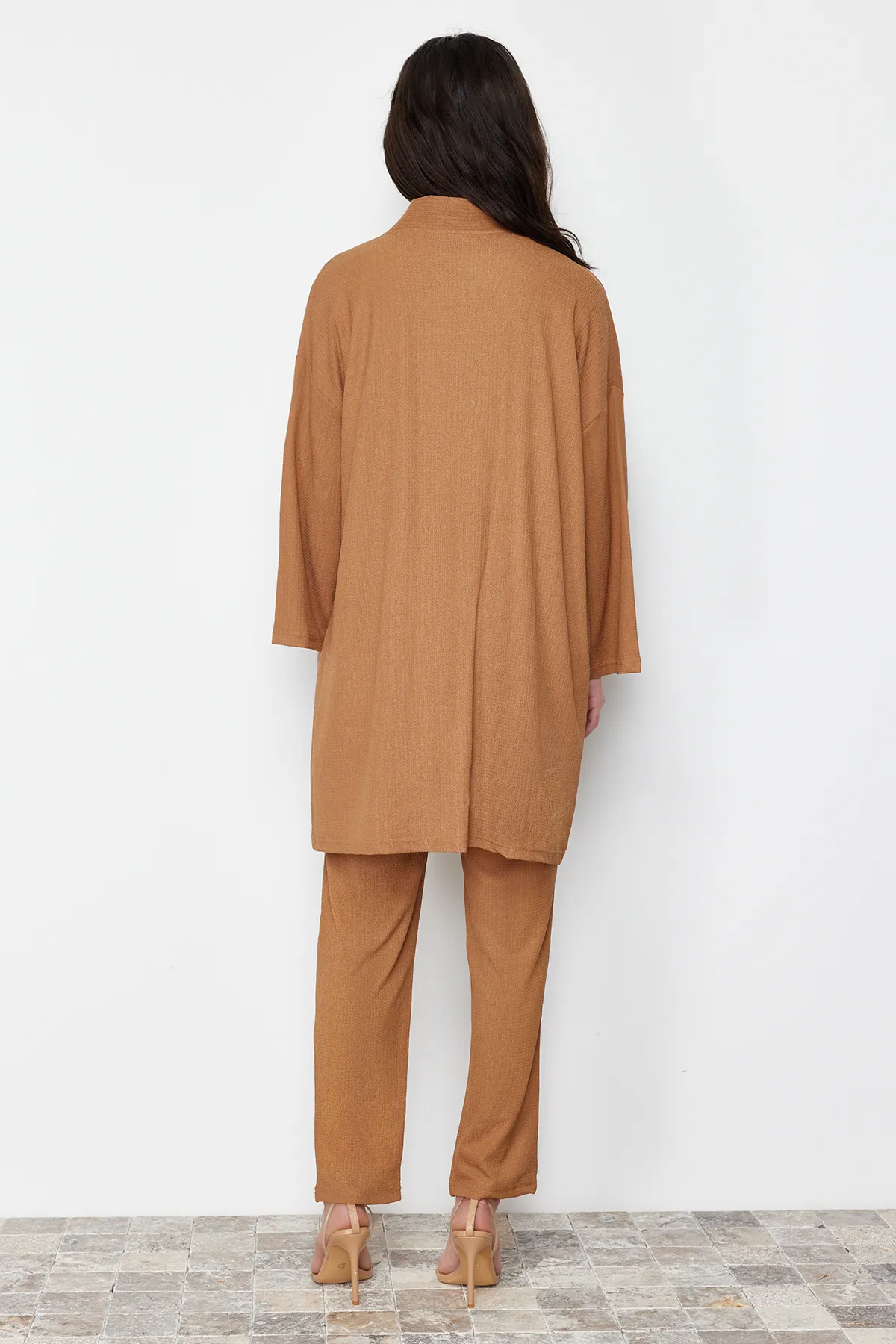 Trendyol Modest  Beigefarbenes, gestricktes Kimono-Hose-Bottom-Top-Set TCTSS24US00045