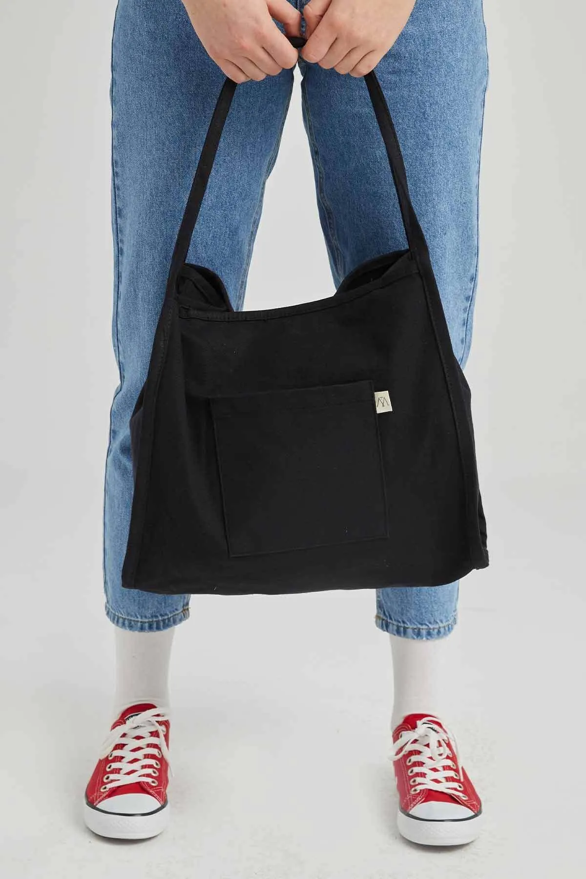 Manuka  Schwarze Canvas-Umhängetasche für Damen