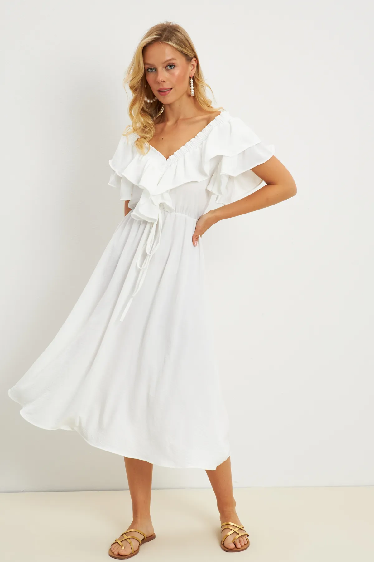Cool & Sexy  Weißes Damenkleid mit V-Volant vorne und hinten KS113