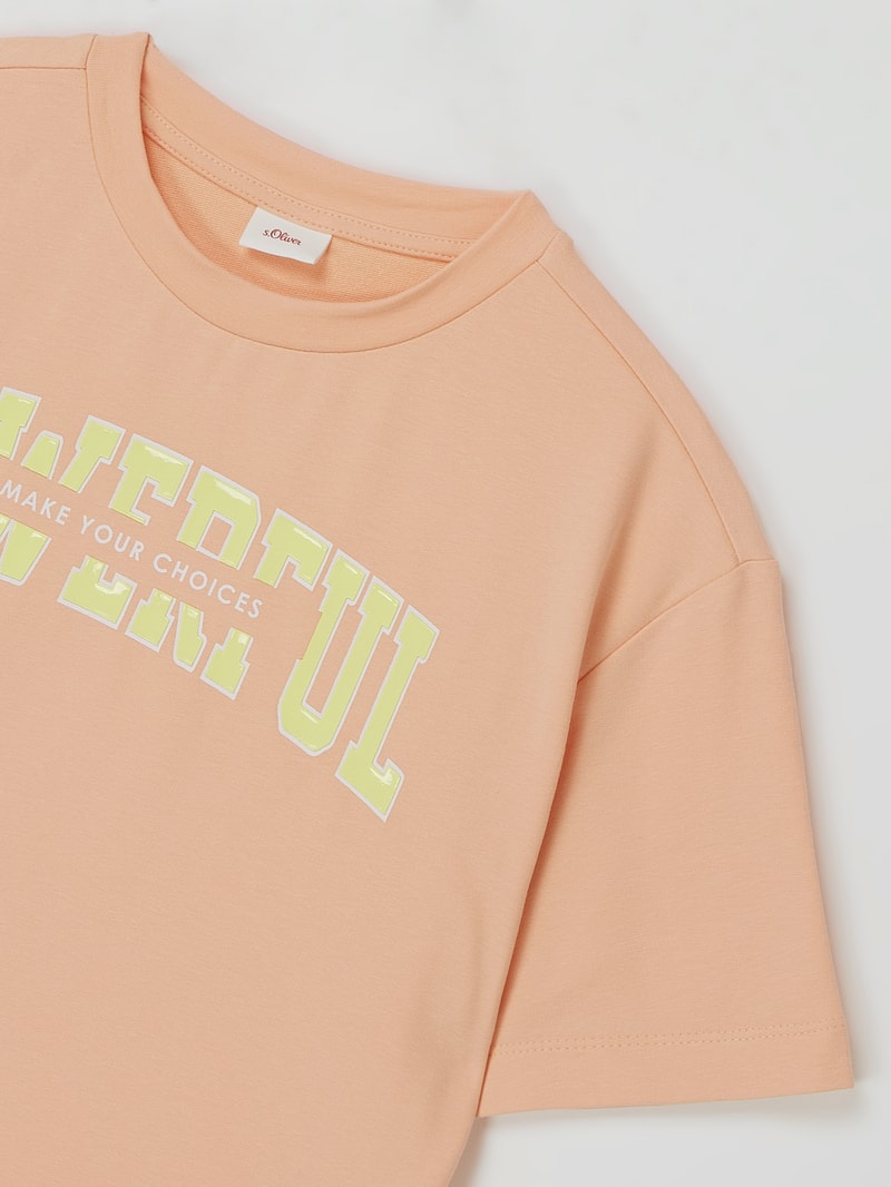 Boxy Fit T-Shirt mit Print in apricot