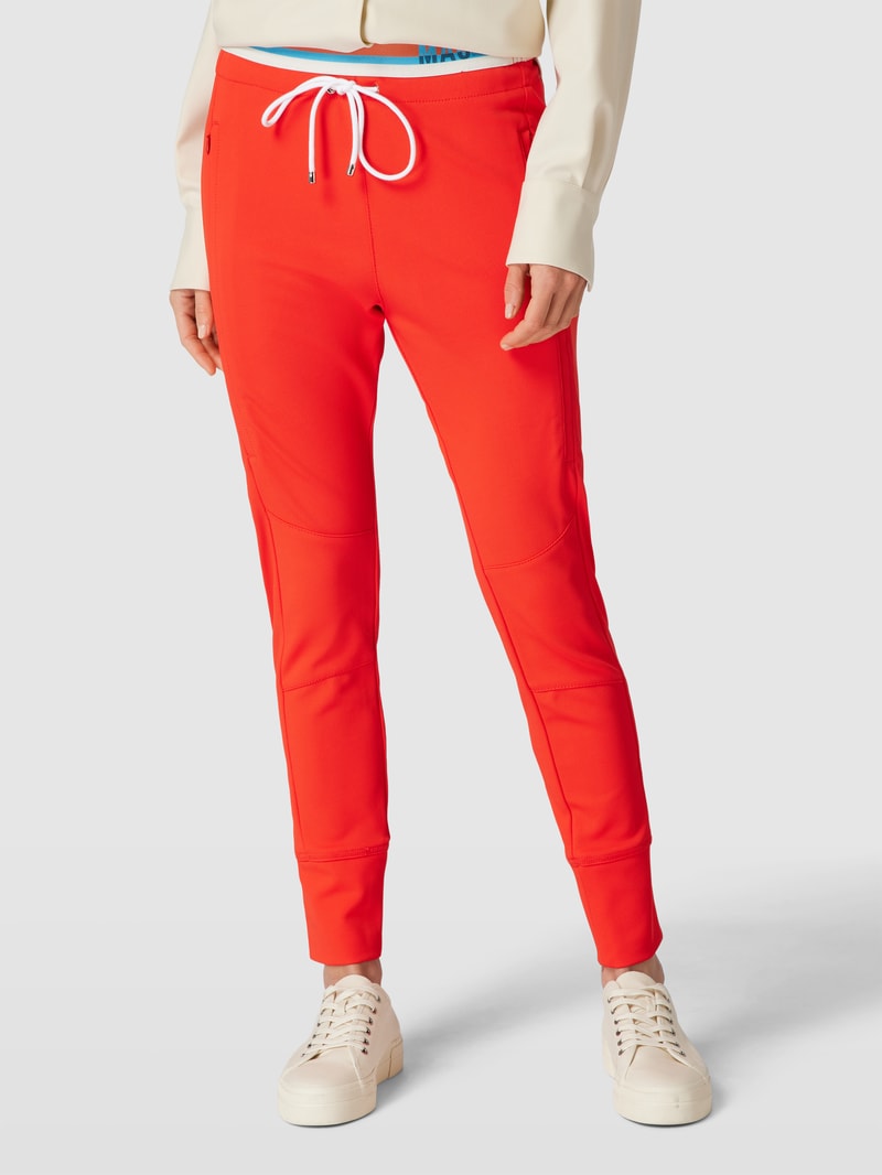 Sweatpants mit Teilungsnähten Modell 'FUTURE 4.0' in rot