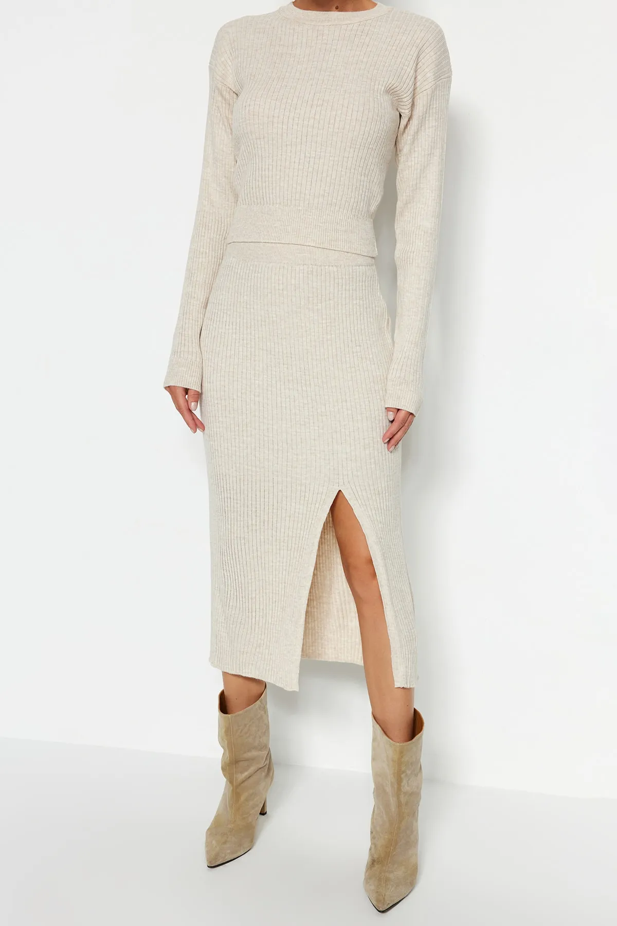 Trendyol Collection  Stone Crop Rock Strickoberteil und Unterteil Set TWOAW23AU00240