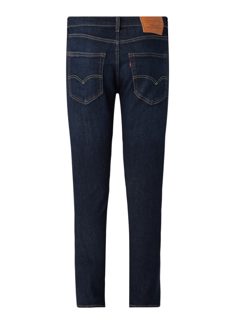 Levi's 512 smart fit -farkut, joissa on tumma pesu