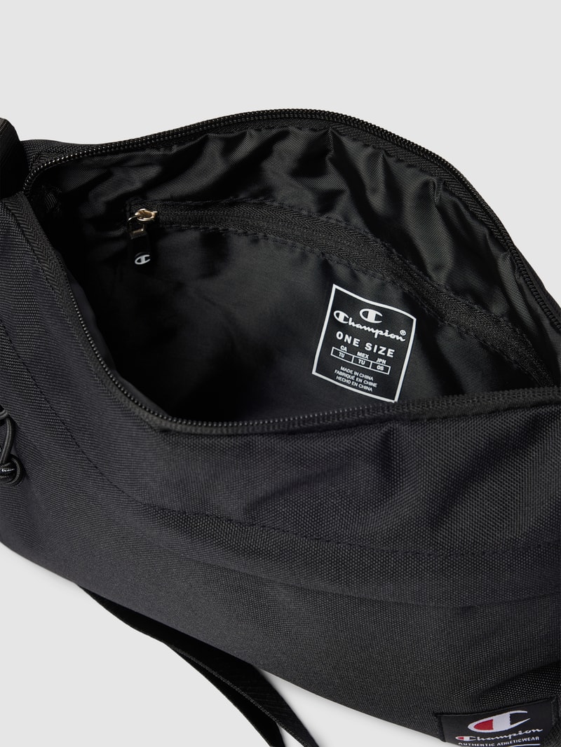 Crossbody Bag mit Champion in schwarz